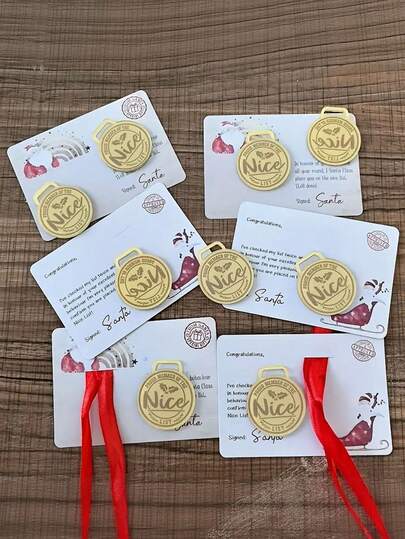 1pc Santa's Nice List Medal With Greeting Card - Glam Acrylic Christmas Decoration, No Electricity Required-Random Color And Style