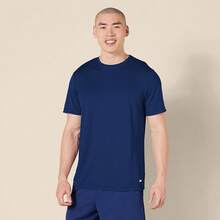 Essentials Performance Tech Men's 2-Pack T-Shirt - 橘色 - 查看 3