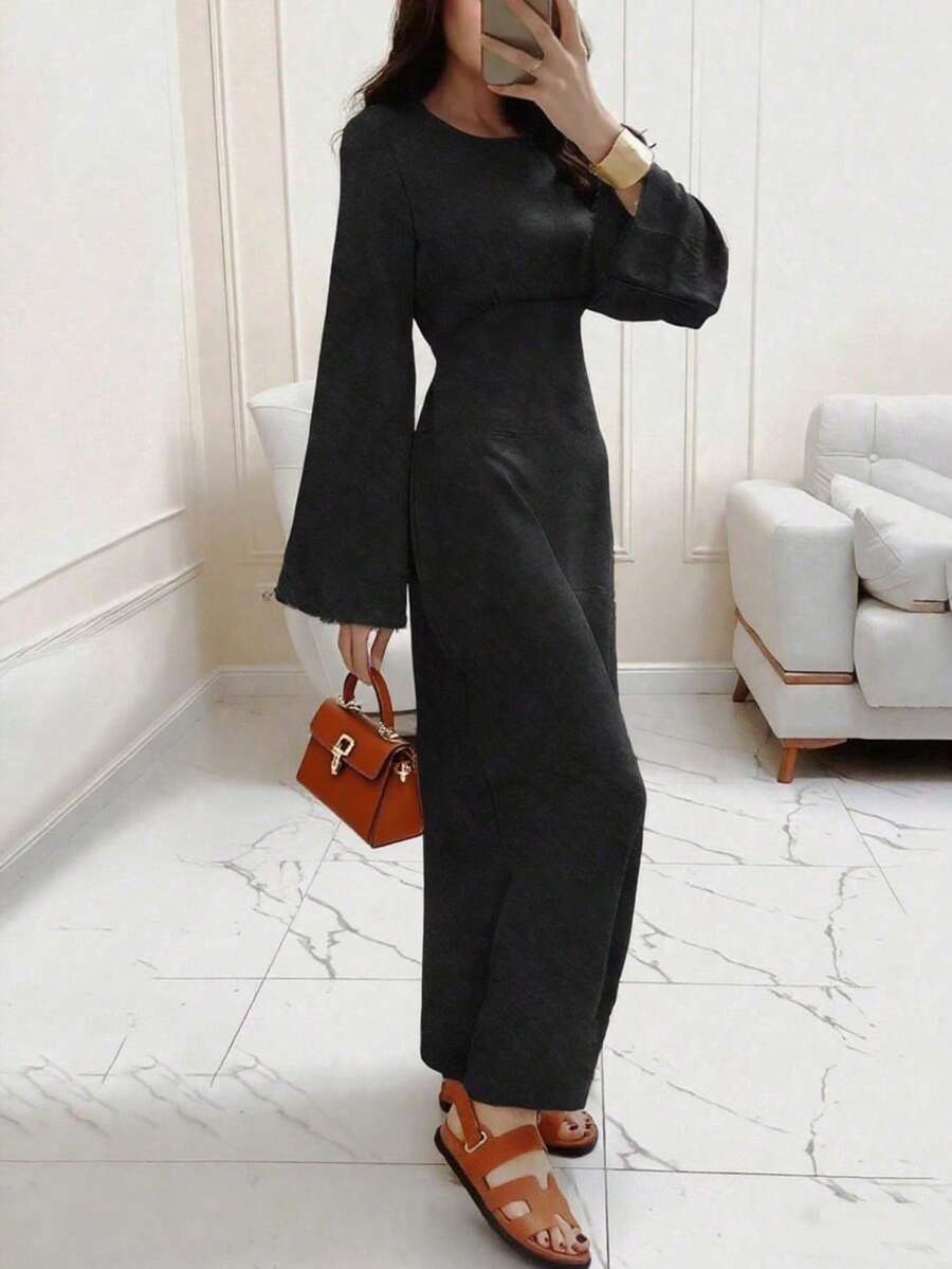 优雅圆领长袖连衣裙，系腰设计，返校季必备，春秋季单品