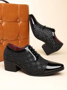 زوج من الأحذية الجلدية الكاجوال ذات نمط الماس للرجال، مناسبة للشاطئ والتنقل والجيم والحفلات الخارجية والارتداء المنزلي في جميع المواسم