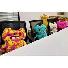 Spin Master Big Fugg 系列搞笑丑陋怪物，17 英寸大型毛绒玩具，另类毛绒娃娃，类似人类的牙齿，大而负责，有趣的娃娃，是送给孩子和收藏家生日圣诞节的完美礼物 - 黃色和粉紅色 - 查看 2