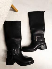 VIKIVIKI SHOES Women's Knee-High Boots With A Decorative Buckle, Elegant And Modern Style, And A Wide Mid-Heel That Provides Comfort And Sophistication. Perfect For Fall-Winter Looks And Easy To Pair With Dresses, Skirts, Or Skinny Pants. Estimated Delivery: 1-3 Business Days (Peninsula). - màu đen - Xem 5