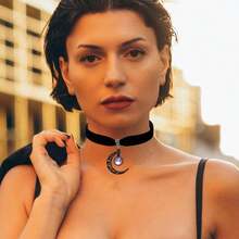 Black Velvet Moon Choker Necklace For Women Gothic Moon Crystal Pendant Necklace Vintage Crystal Cameo Choker Goth Jewelry Halloween Witch Costume Accessories - Tím-2 - Xem 3