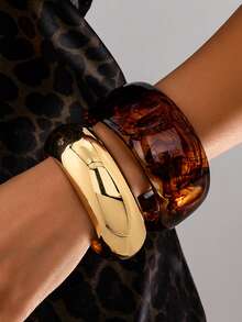 2pcs Exaggerated Vintage Style Gold Tone Bangle Bracelets For Women, Suitable For Party, Date, Holiday Occasions, Gift Accessories