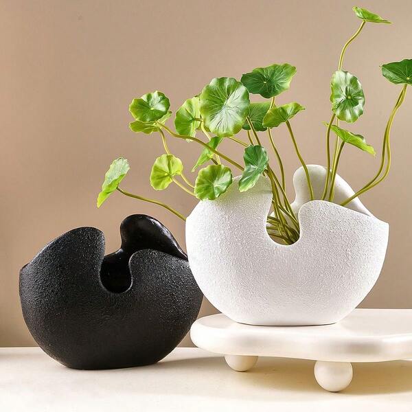 1pc Resin Made Eggshell Vase - Decorative Tabletop Vase For Home Decoration, Modern Simple Ceramic Vase, Suitable For Living Room, Bedroom Or Office As A Decorative Photo Frame Gift, Suitable For Birthday And Graduation Occasion Christmas Gift.