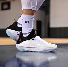 Nike 男款Jordan Jumpman Hustle PF 舒適百搭 輕便避震 低筒籃球鞋 - 黑與白 - 查看 11