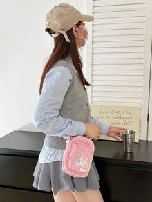 Bộ sưu tập túi đeo chéo mini được cấp phép chính thức của , Túi vải đa năng, Vải bền, Dây đeo vai có thể điều chỉnh, Chiều dài tùy chỉnh, Hoàn hảo cho sử dụng hàng ngày, Du lịch, Phụ kiện thời trang, Khóa kéo chắc chắn, Đường khâu gia cố - Nhiều màu - Xem 7