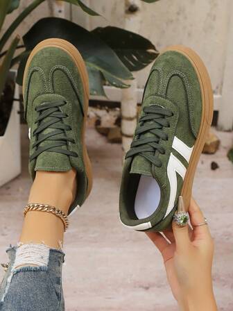 2025 New Casual Lace-Up Sneakers, Fashionable Outdoor Street-Style Athletic Shoes, Student Faux Suede Skate Shoes