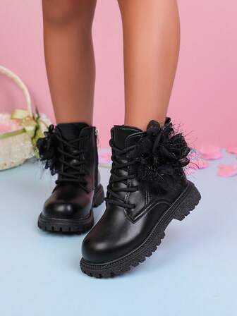 1 Paio di Stivali Classici alla Moda Anti-Scivolo per Ragazze, con Cerniera Laterale in PU Lucido e Decorazione Floreale, Stile Principessa per Bambine, Adatti per Uso all'aperto, Feste, Servizi Fotografici e Uso Quotidiano (Suola Casuale)