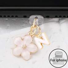 Dop de praf pentru port de încărcare telefon 2 în 1 cu sakura roz + 26 de litere, accesoriu rafinat cu pandantiv din aliaj, proaspăt, dulce și drăguț, decor pentru port de încărcare pentru smartphone, tabletă, căști Kindle, dop transparent anti-praf din silicon, potrivit ca un mic cadou, port de încărcare telefon impermeabil și anti-umezeală, compatibil cu iPhone Lightning/Type-C, protejează ferm portul de încărcare, design drăguț