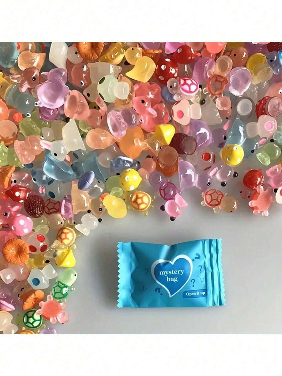 5/10/20/50pcs Glow-In-The-Dark Mini Surprise Bags, ABS Glowing Animal And Mushroom Figurines, Suitable For Aquarium, Toy House, Fairy Garden Decor, Home Decor, Party Favors, Easter Gifts And Easter Decorations Mystery Gift Bags