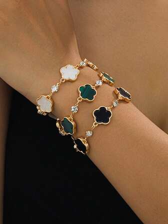 Set de 3 piezas de pulseras de moda con adornos de strass de alta gama en colores negro, blanco y verde con diseño de trébol, un conjunto de pulseras versátiles para mujeres para apilar/mezclar y combinar