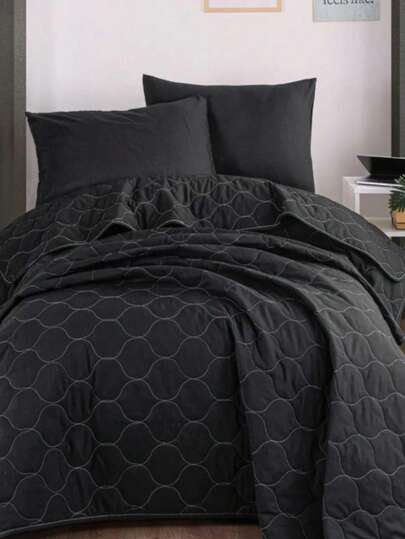 180x225 Cm Multi-Purpose Cover – 65% Cotton, 35% Polyester – Lightweight, Durable, And Soft – Ideal For Single Beds, Sofas, And Everyday Use – Easy To Clean And Maintain MADE IN TURKEY