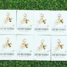 1pc/4pcs/8pcs Enamel Flower & Bee Keychains Set With "A Pocket Hug" Rainbow Gratitude Cards ,Bee And Daisy Keychain, Teacher Appreciation Gift, Back-To-School Gift ,Parties Gift, Holidays & Anniversaries Gift, Ideal As Key/Bag Charms Bag Accessories Lanyards With Id Holder Car Accessories