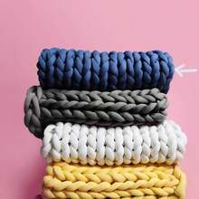 1 Roll Chunky Iceland Yarn, DIY Bag, Handmade Knitting, Pillow, Cat Bed, Super Thick Stuffing Yarn Strips, Suitable For Weaving Various Items, No Tools Needed, Hands-On Crafting For Bags, Baskets, Pillows, Pet Beds, DIY Crafts - Multicolor - View 6