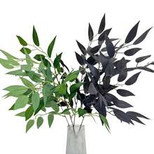 1/3 pièces Feuilles d'eucalyptus artificielles, tiges d'eucalyptus en plastique noir, branches de feuilles artificielles pour la décoration de la maison, la décoration extérieure d'automne, les bouquets de mariage, Thanksgiving, Halloween, la décoration noire