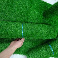 Large Artificial Lawn Turf, Realistic Texture Like Natural Gift, Perfectly Replicates The Charm Of Real Grass. Place It In The Garden To Instantly Create A And Leisurely Holiday Atmosphere, Allowing You To Enjoy The Countryside Life Without Going Out.