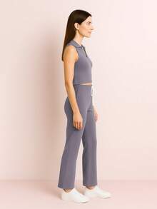 Conjunto de dos piezas de top corto  sin mangas con cuello y pantalón para mujer, tejido elástico medio - Gris - Ver 3