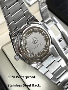 Montre d'affaires charmante pour hommes PABLO RAEZ d'origine. Montre de luxe de marque vintage. Accessoires d'été et de plage, bijoux. Bracelet en acier inoxydable. Boîtier en acier non terni de couleur argent et noir. Aiguilles luminescentes. Résistante à l'eau jusqu'à 50 m. Affichage simple du calendrier et de la semaine. Cadran avec chiffres romains et graduation. Cadeau de mariage