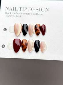 10片装手工可佩戴美甲贴片，短款杏仁形按压式假指甲，时尚流行款式，手工绘制的酒红色和黑色纯色指甲，搭配手工绘制的琥珀色晕染豹纹图案和粉色偏光猫眼，是一款高端美甲贴片产品，适合女性和女孩日常佩戴，套装包含美甲用品和手工按压式假指甲。 - 彩色 - 查看 2