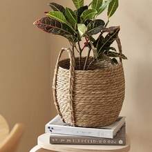 Versatile cestino portavasi in rattan e paglia intrecciata per piante, adatto per soggiorno, balcone, giardino, decorazione, leggero e con manico, per uso interno ed esterno