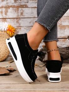 2025 New Lace-Up Black Flat Shoes, Solid Color Sports Lace Metal Eyelets Flat Shoes, Suitable For Home Wear All Seasons