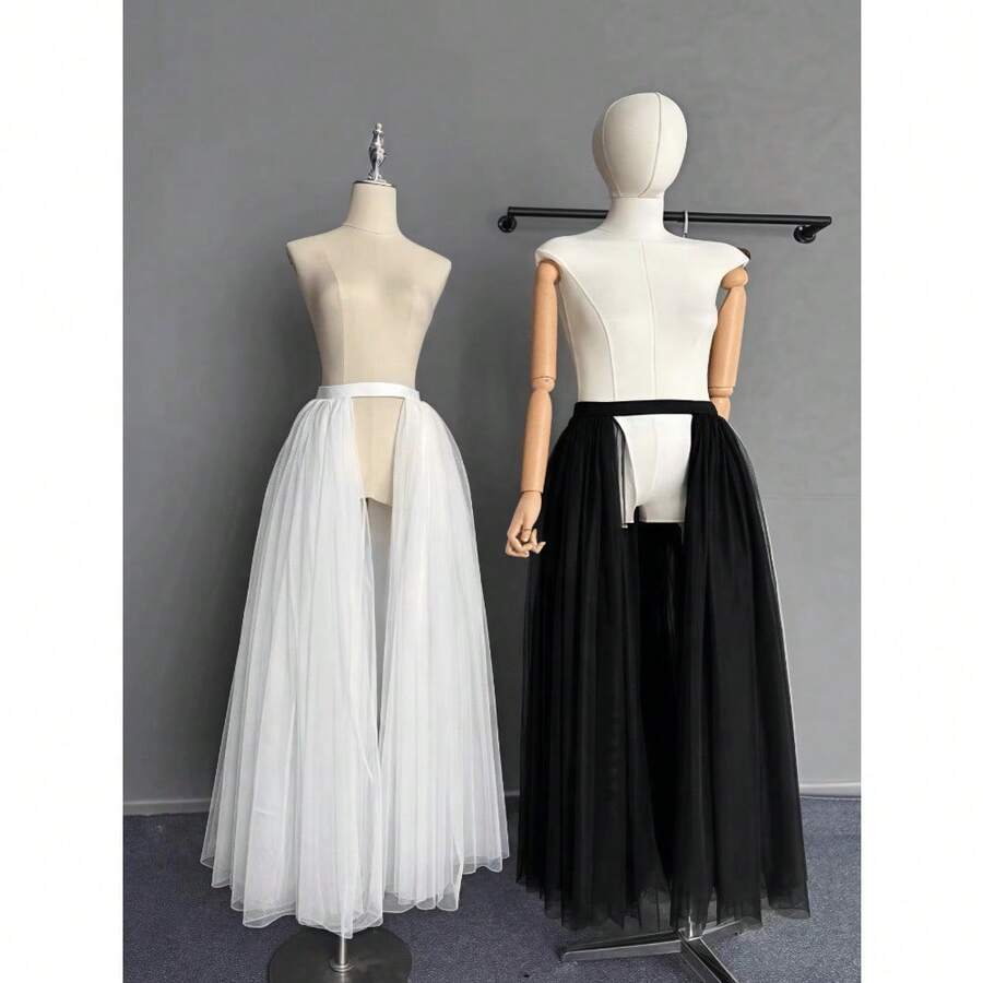 一件时尚多层薄纱裙，配有可拆卸透明网纱衬裙，采用涤纶面料，适合搭配伴娘礼服和晚礼服。 - 白色 - 查看 1