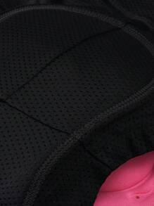 HISERWA Women's Padded Cycling Underwear & Shorts, Professional Cycling Intimates, 4-Season Skin-Tight Cycling Shorts, Suitable For Cycling, Spinning, Mountain Biking, Virtual Cycling Training, Motorcycling, Equestrian Sports And Triathlon - Black - View 10