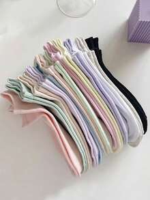 40pcs/20pcs/10pcs/6pcs/2pcs Of Women's Short Socks,Invisible Socks,White Socks,Women Socks,Cute Socks,Girls Socks, Black Socks,Cartoon Details, Guide Rail Breathable Hole Design, Moisture Wicking, Soft And Smooth, Suitable For Various Holidays, Sports, Leisure, Business And Other Daily Wear, Can Be Worn All Year Round, Color Combinations Are Random.