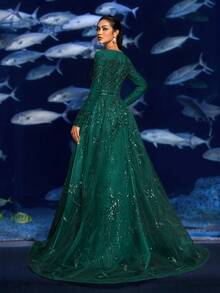Faeriesty فستان سهرة أنيق طويل الأكمام مطرز بالترتر بتصميم ذيل الحورية للنساء - تطريز مرصع بالخرز، تصميم مناسب للجسم بشكل قبضة، تطريز كريستالي كامل للحفلات الرسمية، حفلات السجادة الحمراء، حفلات المساء، واحتفالات رأس السنة الجديدة - أخضر داكن - مشاهدة 3