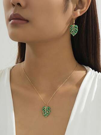 1 件镂空叶吊坠项链和 1 对镂空叶吊坠耳环，复古优雅女士珠宝套装
