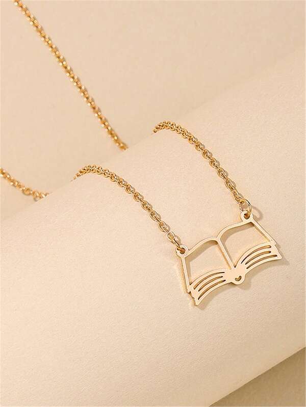 1 pieza Elegante collar con colgante de libro minimalista y hueco - Cadena de clavícula elegante para damas, uso versátil diario, accesorio perfecto para selfies en temporada de graduación y regalo especial para amantes de los libros