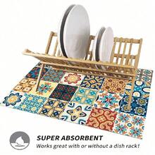 Ein Boho-Stil bedruckter Abtropfmatte mit personalisierten Mustern. Die neue saugfähige Küchen-Abtropfmatte hat eine farbbeständige Oberfläche mit weichem und angenehmen Griff. Maschinenwaschbar für einfache Reinigung.