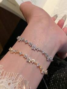 1pc Stainless Steel French Romantic Floral Bracelet, Sweet Style For Women, Decorative Jewelry Accessory