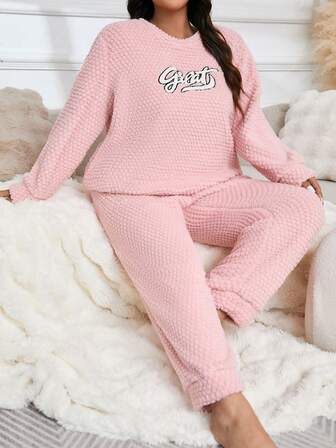 Plus Size Women's New Velvet Embroidered Thick Warm Sleepwear Clothes Set, Long Sleeve Top And Pants, Suitable For Outerwear, Winter, Cozy Outfit, Fluffy Pajama
