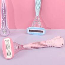Miniso Sanrio Characters Series Gentle 5-Layer Lady Razor Melody 5-Layer Blades + Lubricating Strip Design, Smooth Shaving Reducing Skin Friction(1PC)