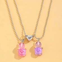 2pcs Couple/Best Friends Glow-In-The-Dark Turtle & Heart Pendant Necklace, Fashionable Accessory Gift For Valentine's Day