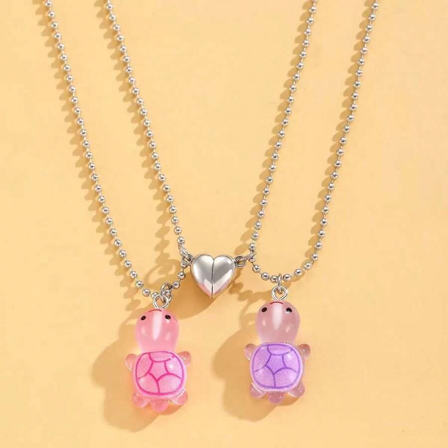 2pcs Couple/Best Friends Glow-In-The-Dark Turtle & Heart Pendant Necklace, Fashionable Accessory Gift For Valentine's Day