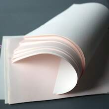 100 fogli di carta da trasferimento sublimazione A4, 100g con elevato tasso di trasferimento e asciugatura rapida, compatibile con tutte le stampanti a getto d'inchiostro, adatto per vari prodotti come magliette, tazze, custodie per telefoni, MDF, cappelli e altro ancora.