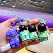 蜡笔小新睡衣系列钥匙扣 - 官方授权饰品，动漫主题，可爱3D卡通睡衣设计，为钥匙和日常携带物品增添俏皮魅力。（小猪睡衣） - 彩色 - 查看 6