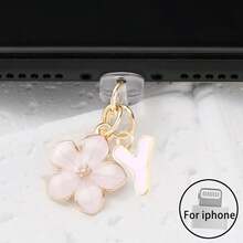 Dop de praf pentru port de încărcare telefon 2 în 1 cu sakura roz + 26 de litere, accesoriu rafinat cu pandantiv din aliaj, proaspăt, dulce și drăguț, decor pentru port de încărcare pentru smartphone, tabletă, căști Kindle, dop transparent anti-praf din silicon, potrivit ca un mic cadou, port de încărcare telefon impermeabil și anti-umezeală, compatibil cu iPhone Lightning/Type-C, protejează ferm portul de încărcare, design drăguț
