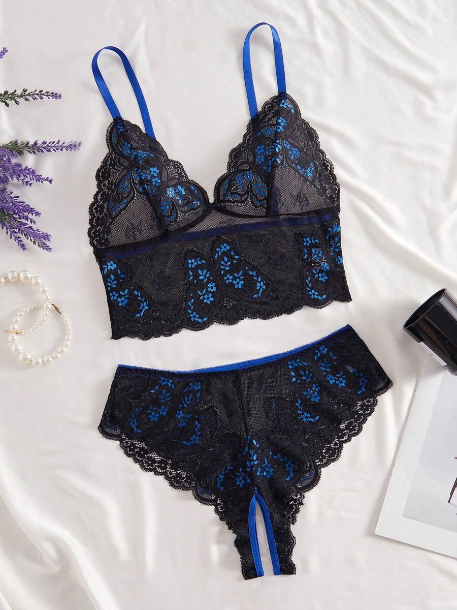 Butterfly Wings Lace & Mesh Crotchless Panty in Black & Multi | SAVAGE X FENTY France