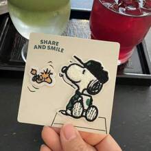 SNOOPY 1张史努比星爸爸自制毛毡刺绣自粘贴可爱卡通日式装饰贴纸创意礼物 (款式随机)