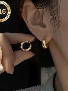 1 Cặp bông tai vòng tròn kiểu Pháp bằng thép không gỉ mạ vàng 18K không gây dị ứng, chống xỉn màu, thoải mái và đa năng, thiết kế tối giản và thanh lịch, thích hợp để đeo hàng ngày hoặc dự tiệc, quà tặng trang sức thời trang chất lượng cao dành cho phụ nữ - Vàng - Xem 3