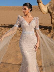 Faeriesty Luxury Women's Formal Evening Gown, Deep V-Neck, Sequin Embellished, Sheer Cape Sleeve Design, Glamorous Appearance - 香檳色 - 查看 5
