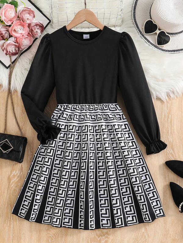 1 pièce Robe à manches longues pour filles avec design stylé, jupe à patchwork tissé imprimé numérique vintage, taille cintrée ajustée, noir et blanc, robe décontracté et polyvalente de style trapèze pour le début de l'automne