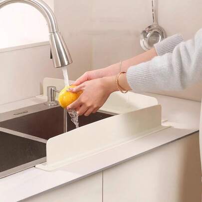 1pc Classic Silicone Sink Splash Guard With Suction Cup, Waterproof Barrier For Kitchen And Laboratory Sinks, Dishwashing And Dish Basins, Durable Material, Multiple Colors Available, Easy To Install, Prevents Water Spills And Protects Countertops, Ideal For Home And Professional Use, Countertop Protection | Classic Design | Flexible Silicone