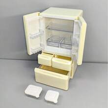 1 قطعة ثلاجة لعبة للأطفال ذات الأبواب الثلاثية الألوان، إكسسوار دمية فريد، ديكور ثلاجة مصغرة، مجموعة ألعاب محاكاة، هدية عيد الميلاد، هدية عيد الهالوين، هدية رأس السنة