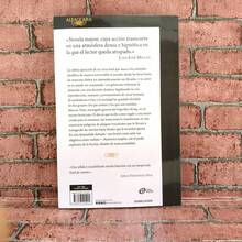 Cadáver exquisito. Autora Agustina Bazterrica, novela contemporánea, autora Agustina Bazterrica, crítica social y misterio - Libro único - Ver 2
