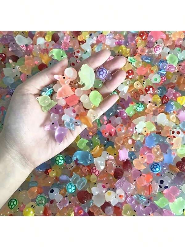 Glow-In-The-Dark Mini Resin Animal Sculpture Series, Including Glow-In-The-Dark Duck, Dolphin, Frog, Rabbit, Turtle Small Statues, No Power Source Needed, Suitable For Garden, Party, Miniature Landscape, Aquarium, Doll House Decor. (Random Delivery, No Packaging Bag)